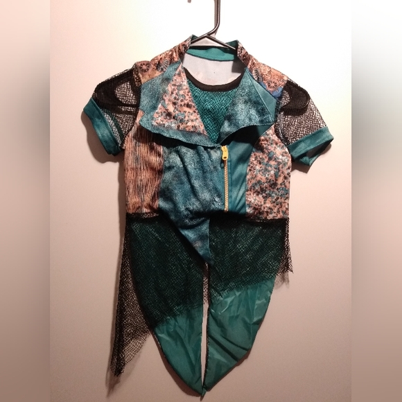 GUC Disney Descendants(?) Costume 4-6x kids - Picture 1 of 12